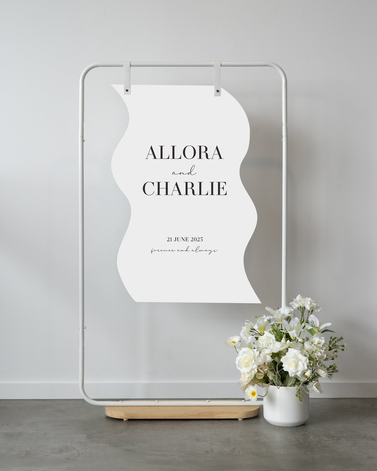 Versailles Welcome Sign