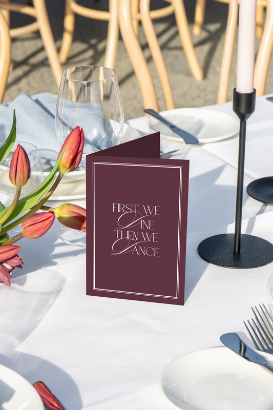 Innsbruck Standing Table Menu