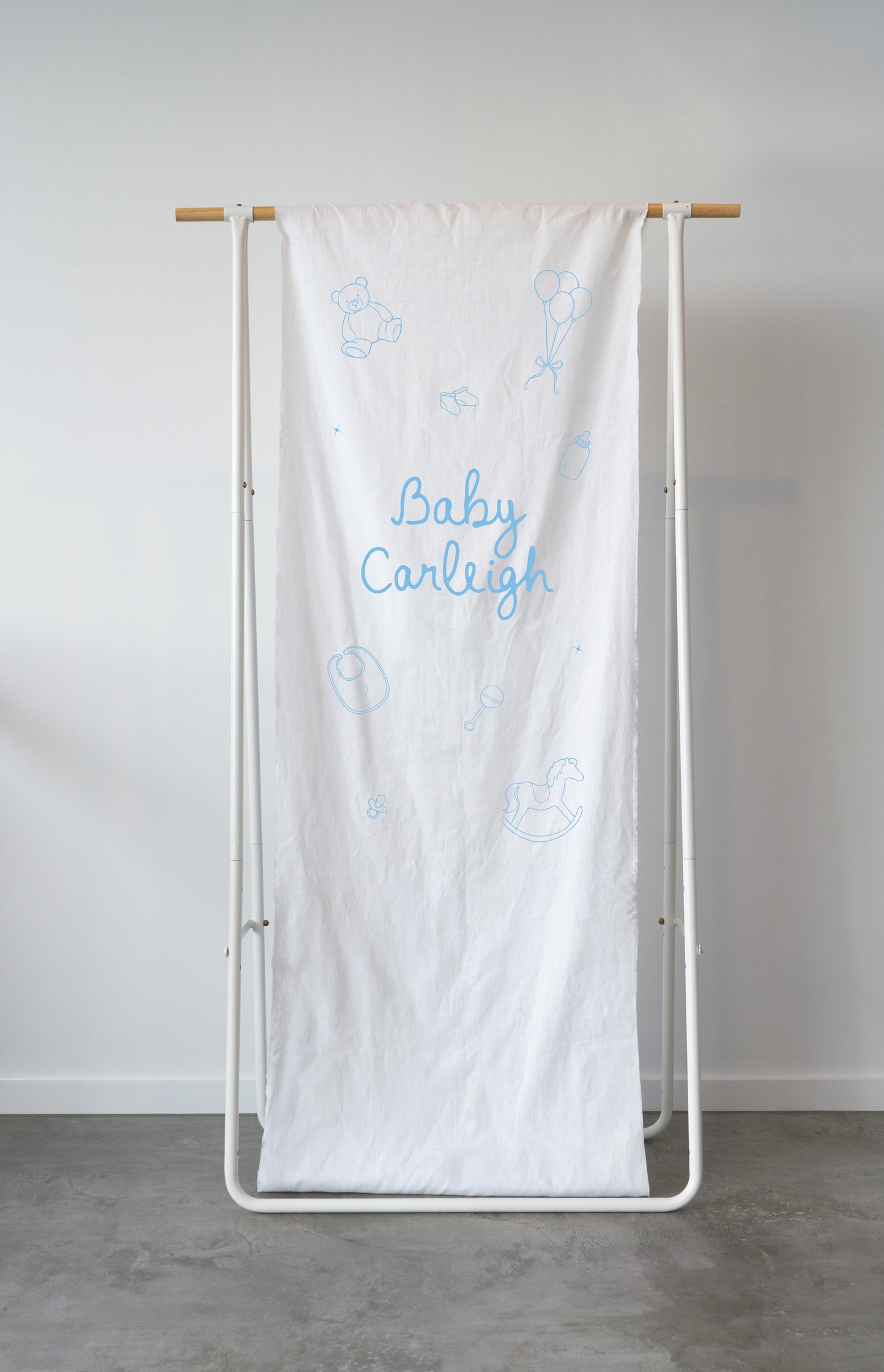 Danxia Baby Shower Linen Sign