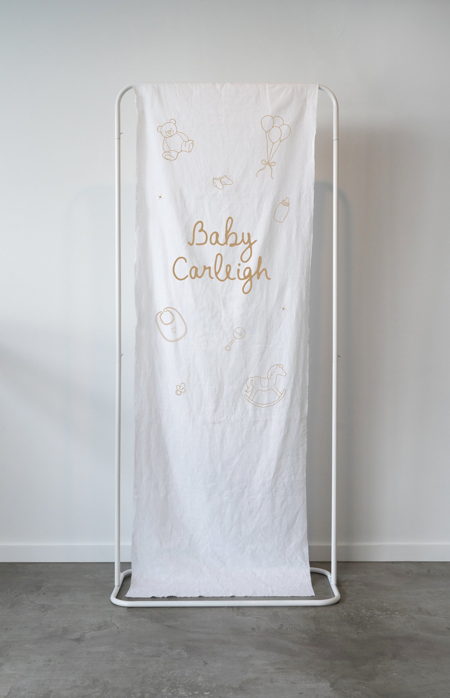 Danxia Baby Shower Linen Sign