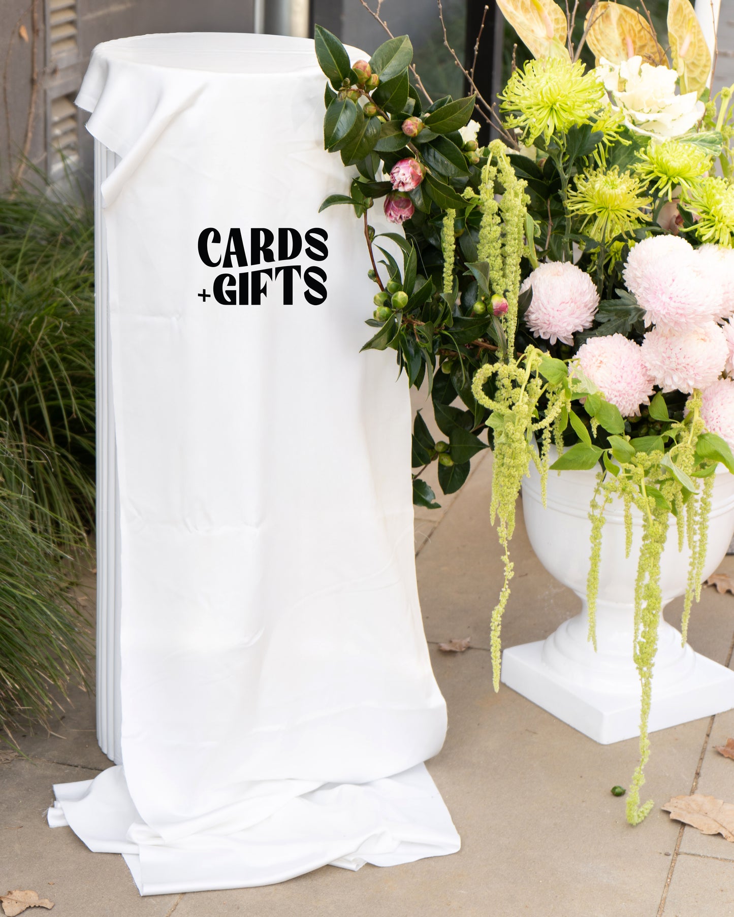 Toluca Linen Small Signs